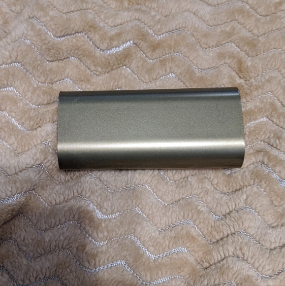 Port and battery (free if bundle) - Picture 5 of 6